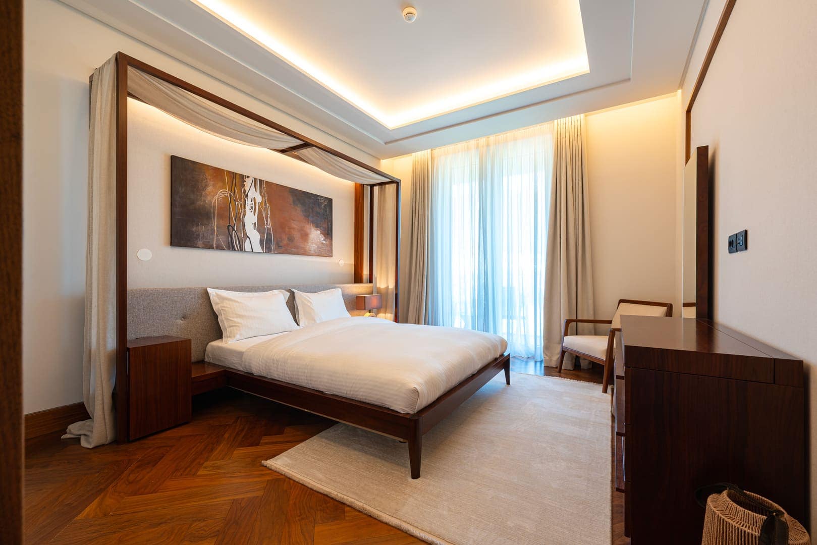 Luxury 4bdr Apartment in Elena Building, Porto Montenegro (6)