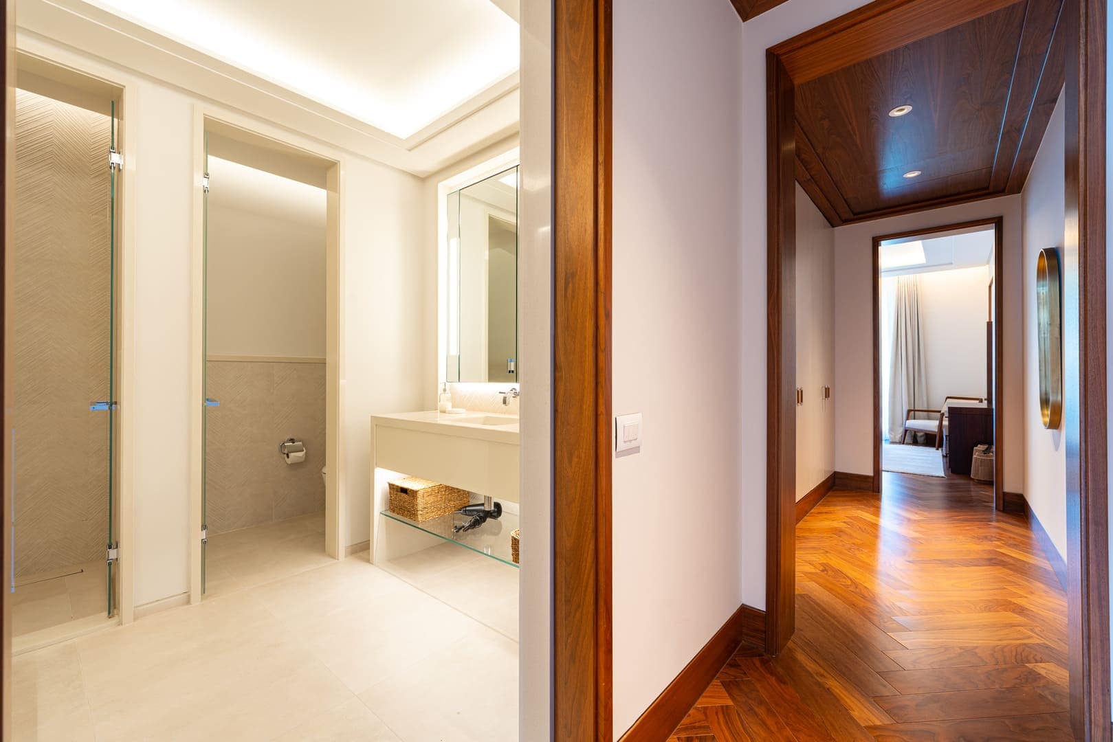Luxury 4bdr Apartment in Elena Building, Porto Montenegro (8)