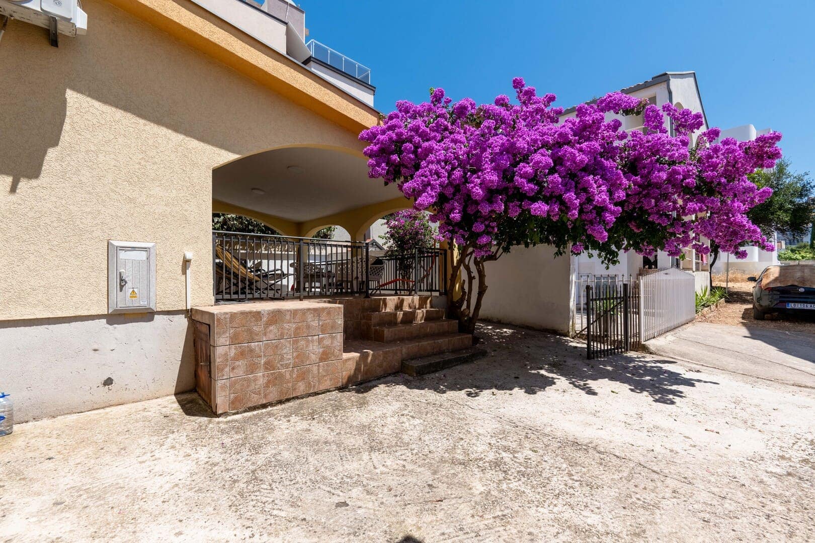 House with panoramic Sea-View, Utjeha, Bar (12)
