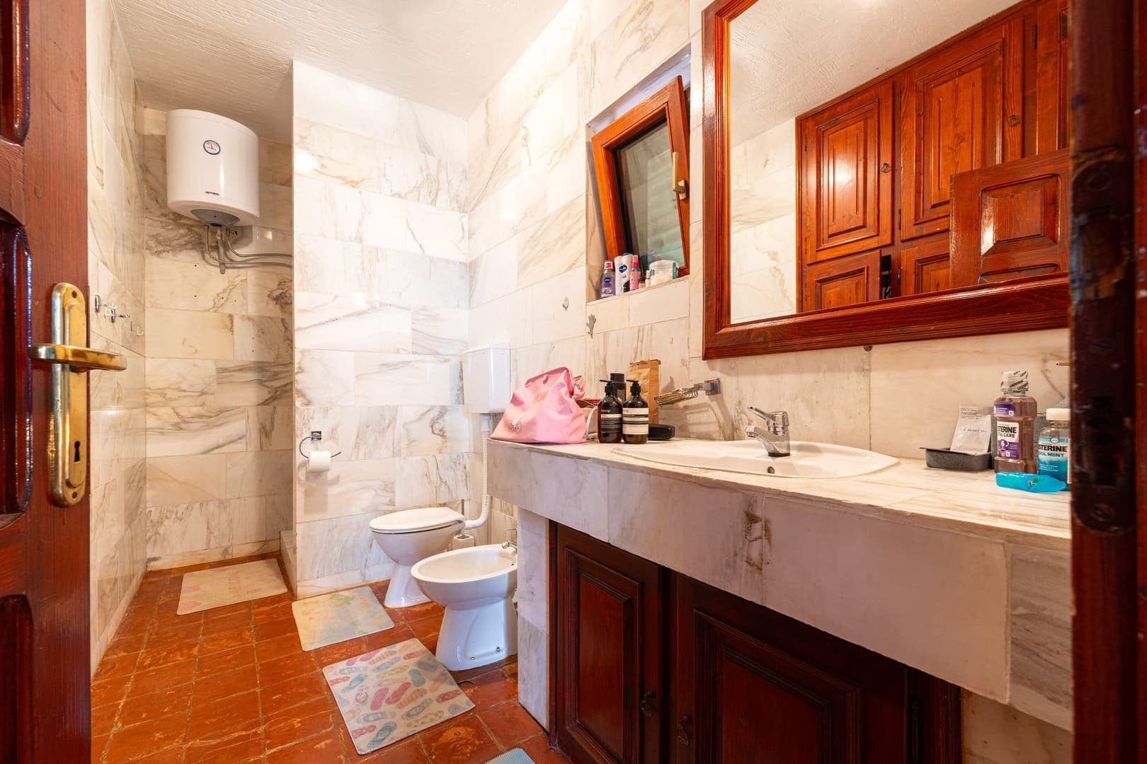 Authentic Waterfront Stone Villa, Rose (8)