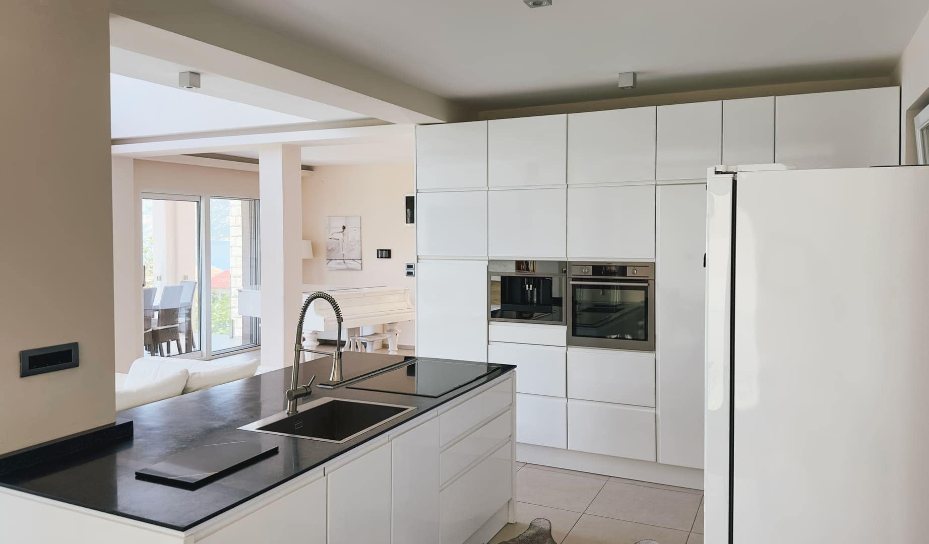 Luxuriously furnished 6bdr Villa With Private Pool, Dobrota (5)