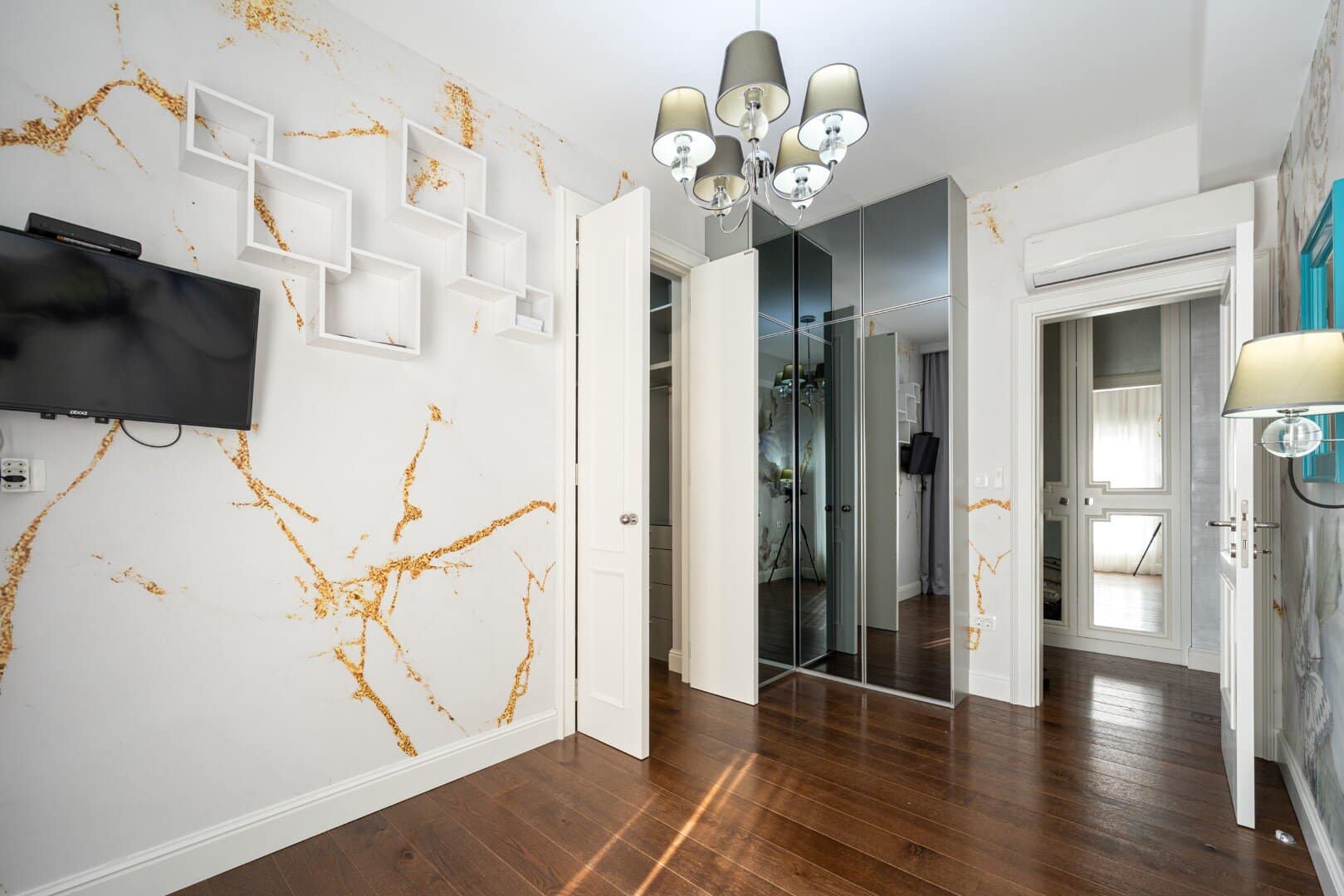 Spacious, two-bedroom apartment with panoramic sea view, Kotor, Dobrota (7)