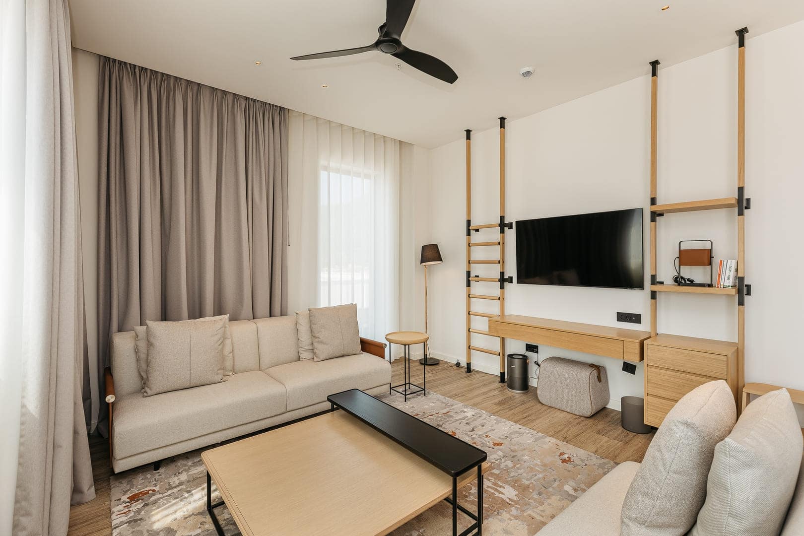 Ostro Penthouse, Boka Place, Porto Montenegro (2)