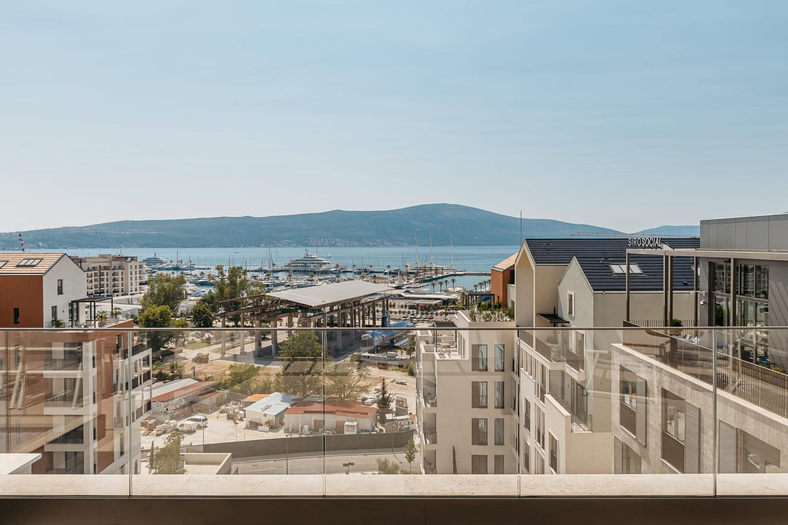 Ostro Penthouse, Boka Place, Porto Montenegro (17)