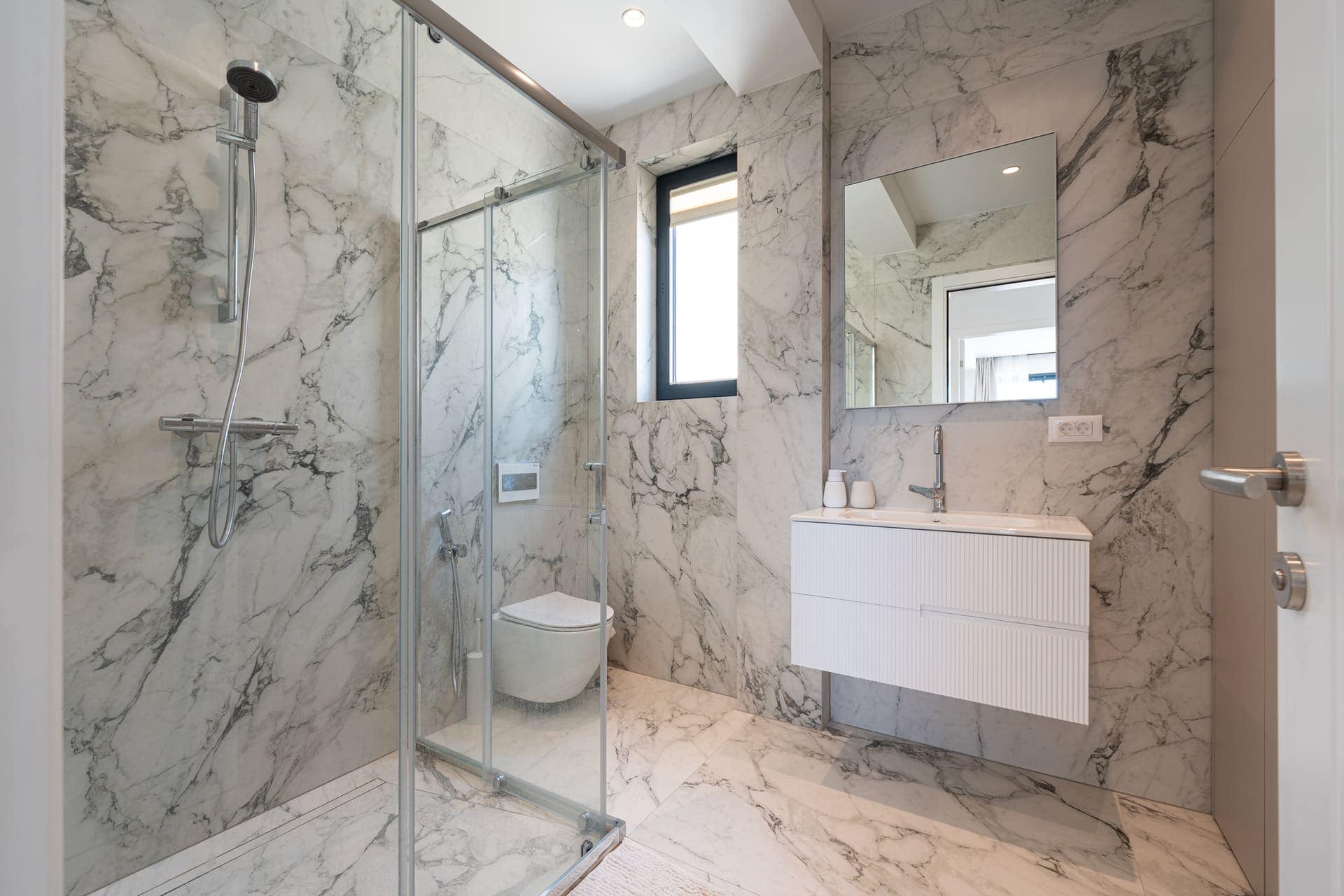 Luxury 4bdr Family Villa, Kavac, Kotor (5)