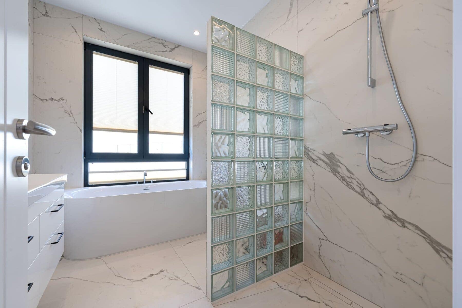Luxury 4bdr Family Villa, Kavac, Kotor (7)