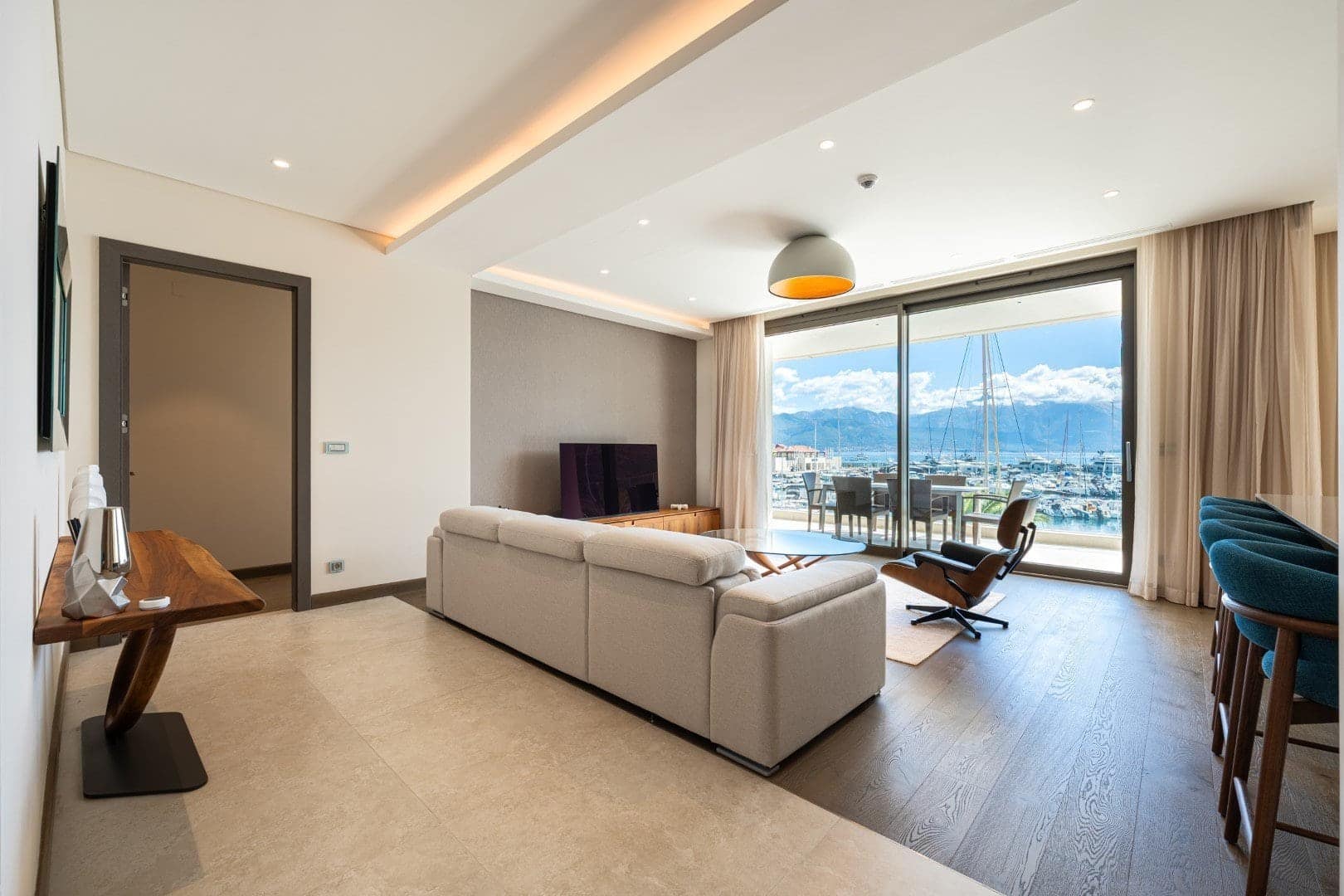 Furnished 2bdr Marina apartment with sea view Portonovi, Herceg Novi (8)