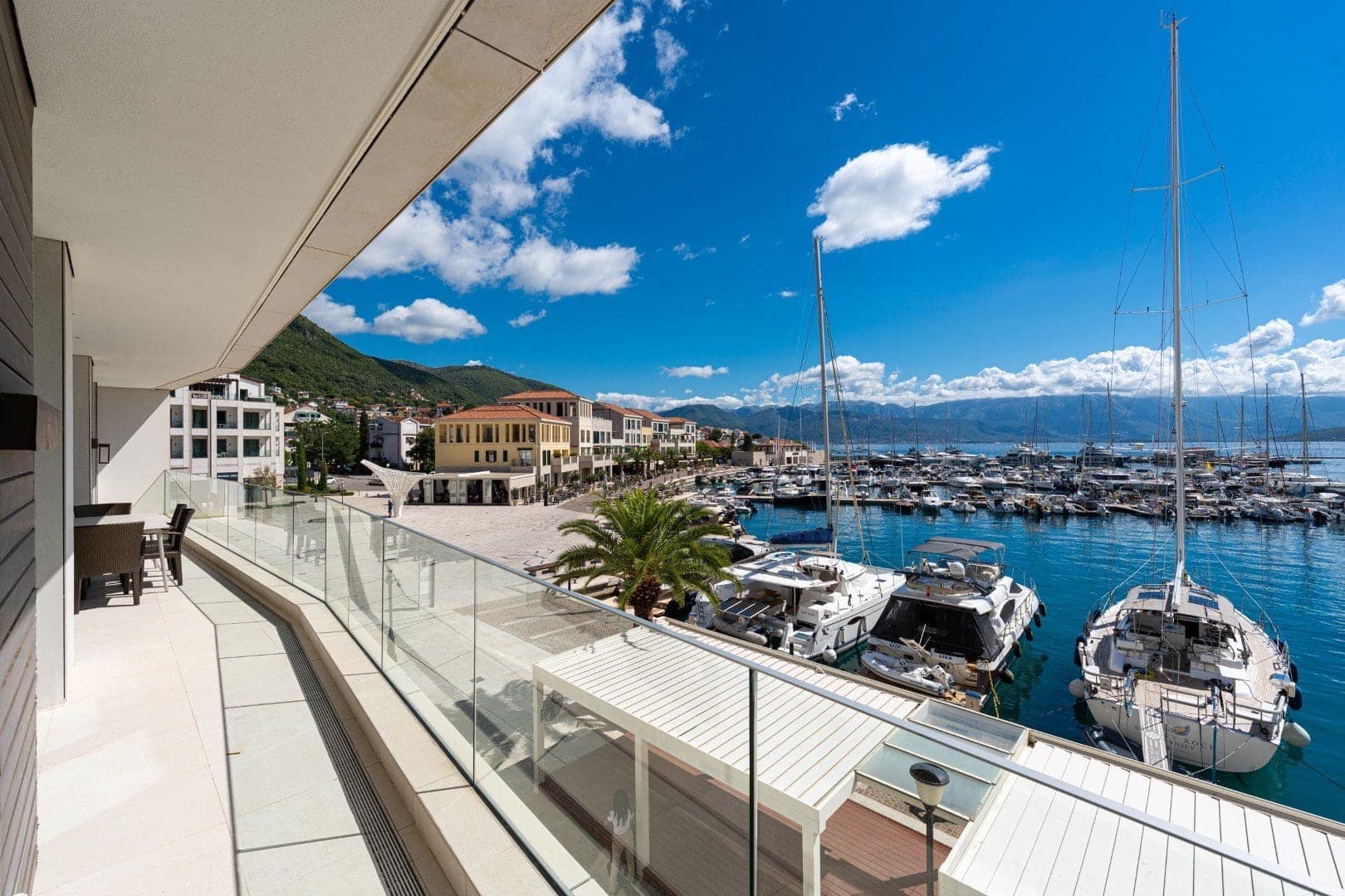Furnished 2bdr Marina apartment with sea view Portonovi, Herceg Novi (11)