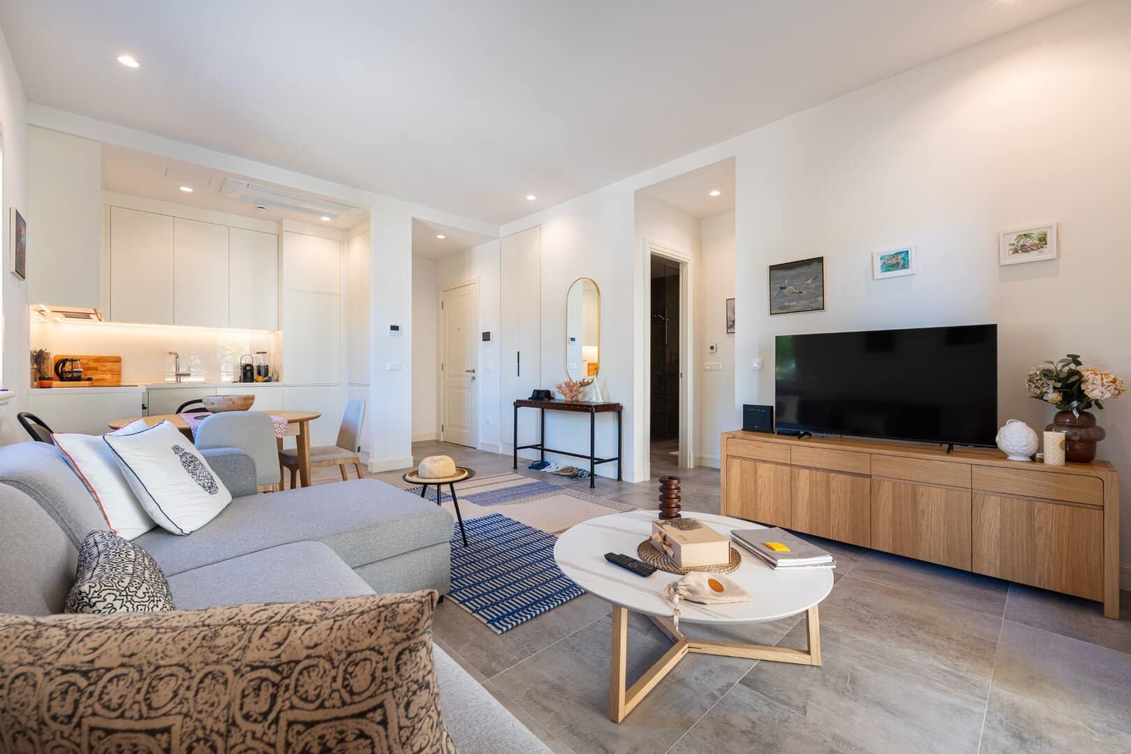 Charming one-bedroom Apartment in Centrale, Lustica Bay, Tivat (5)