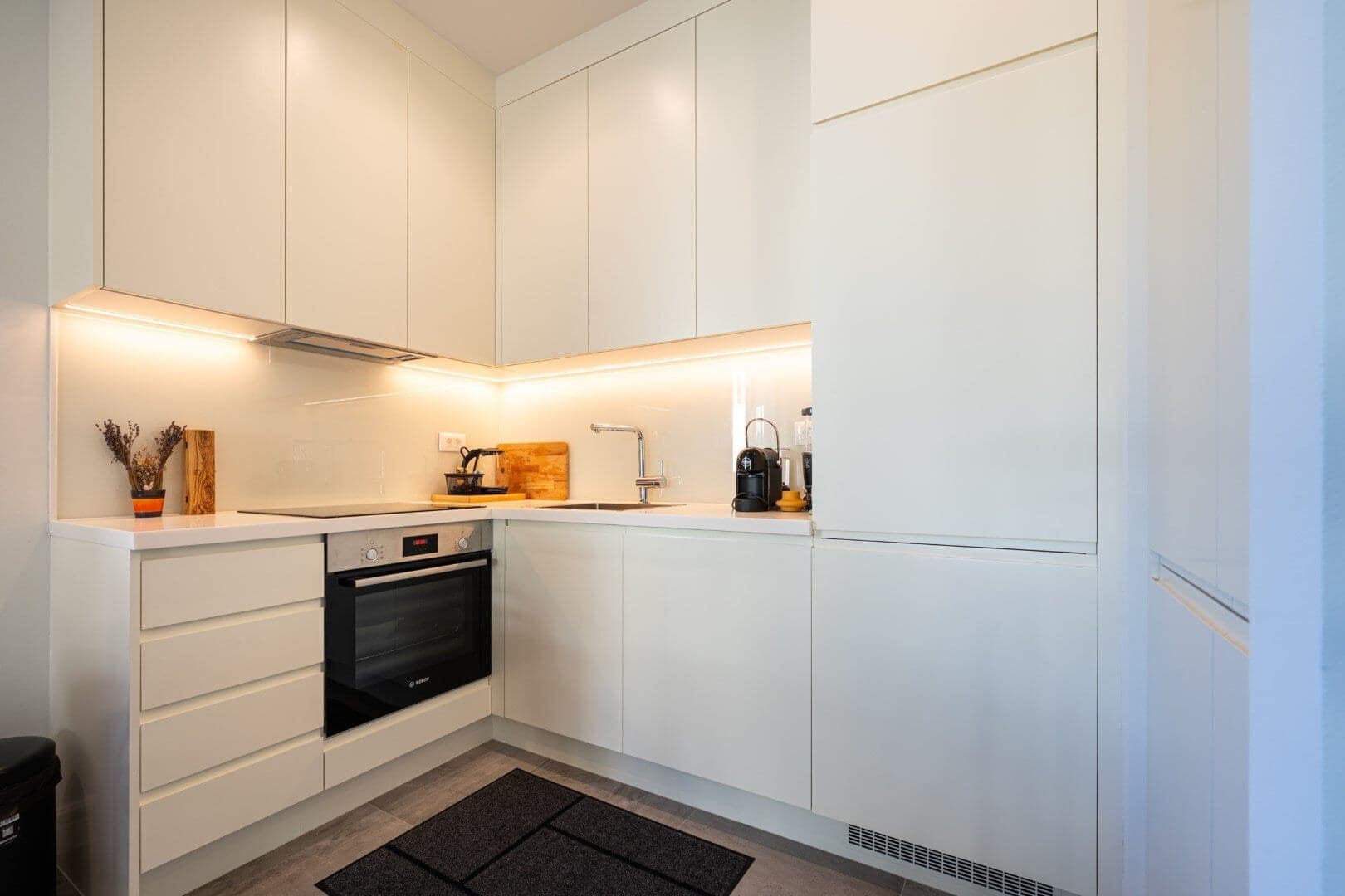 Charming one-bedroom Apartment in Centrale, Lustica Bay, Tivat (7)