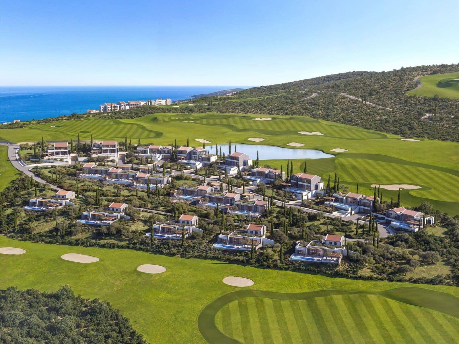 Luxurious Three-bedroom Villa within Golf Residences, Lustica Bay (12)