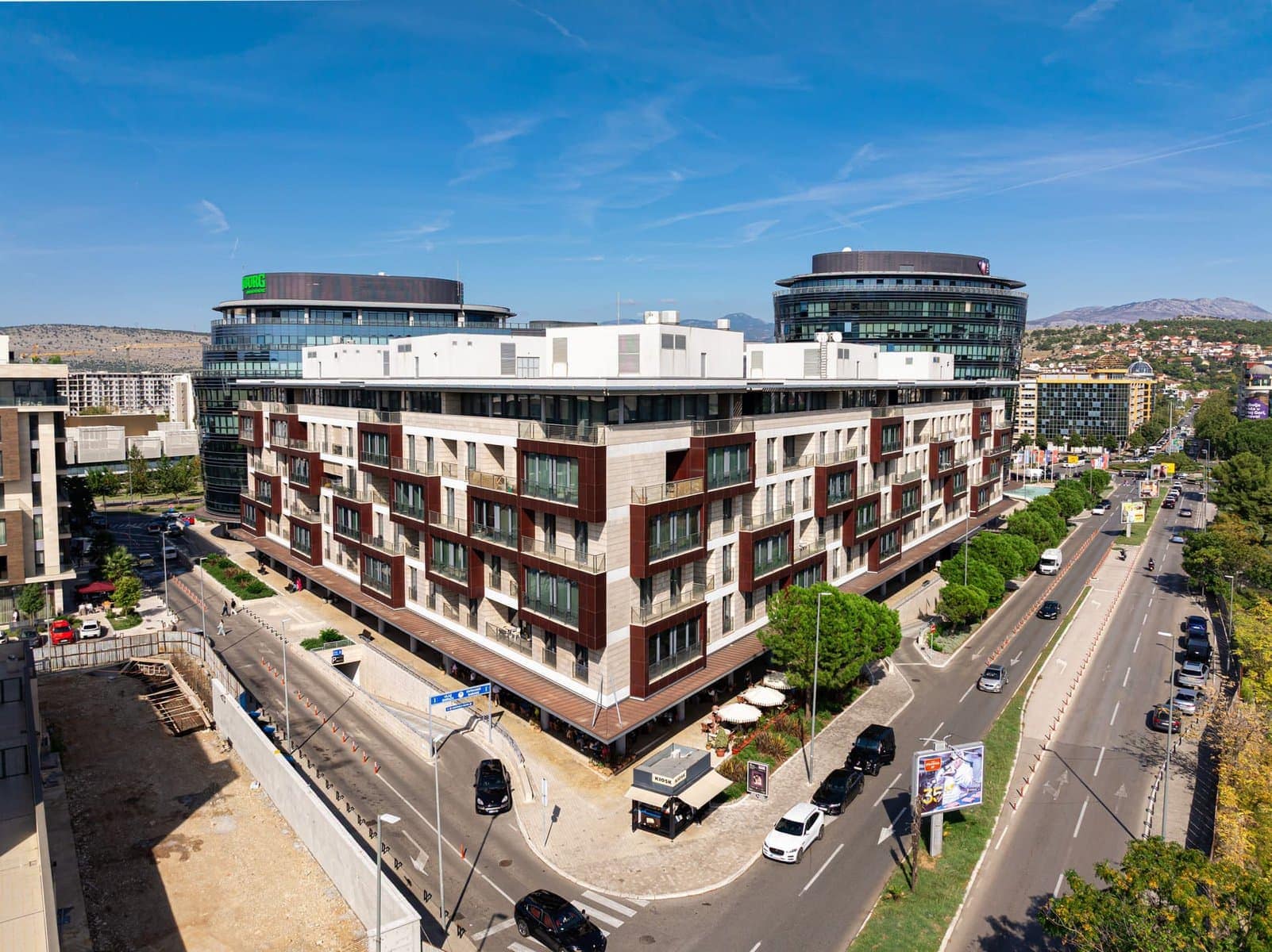 Capital Plaza, Two-bedroom furnished apartment, Podgorica (16)
