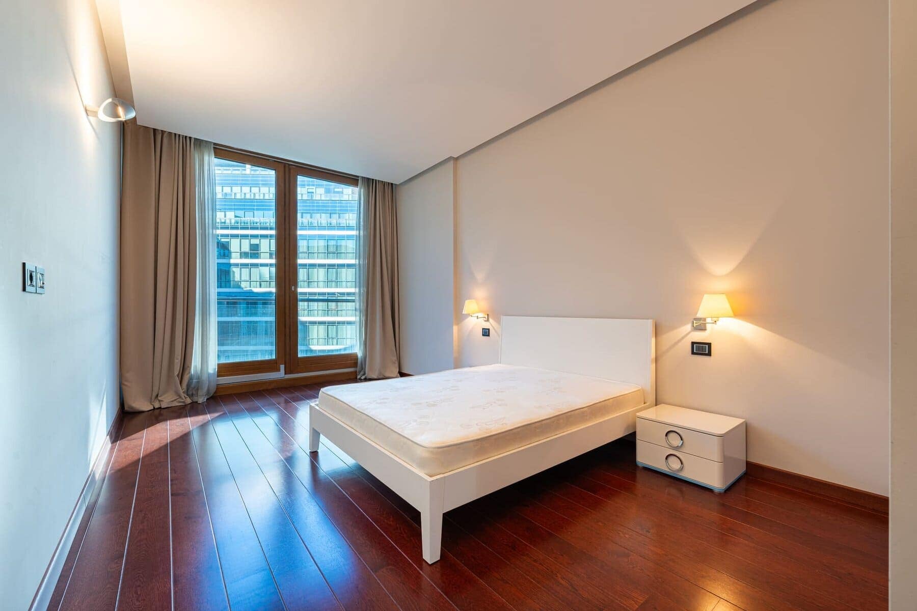 Capital Plaza three-bedroom apartment, Podgorica (5)