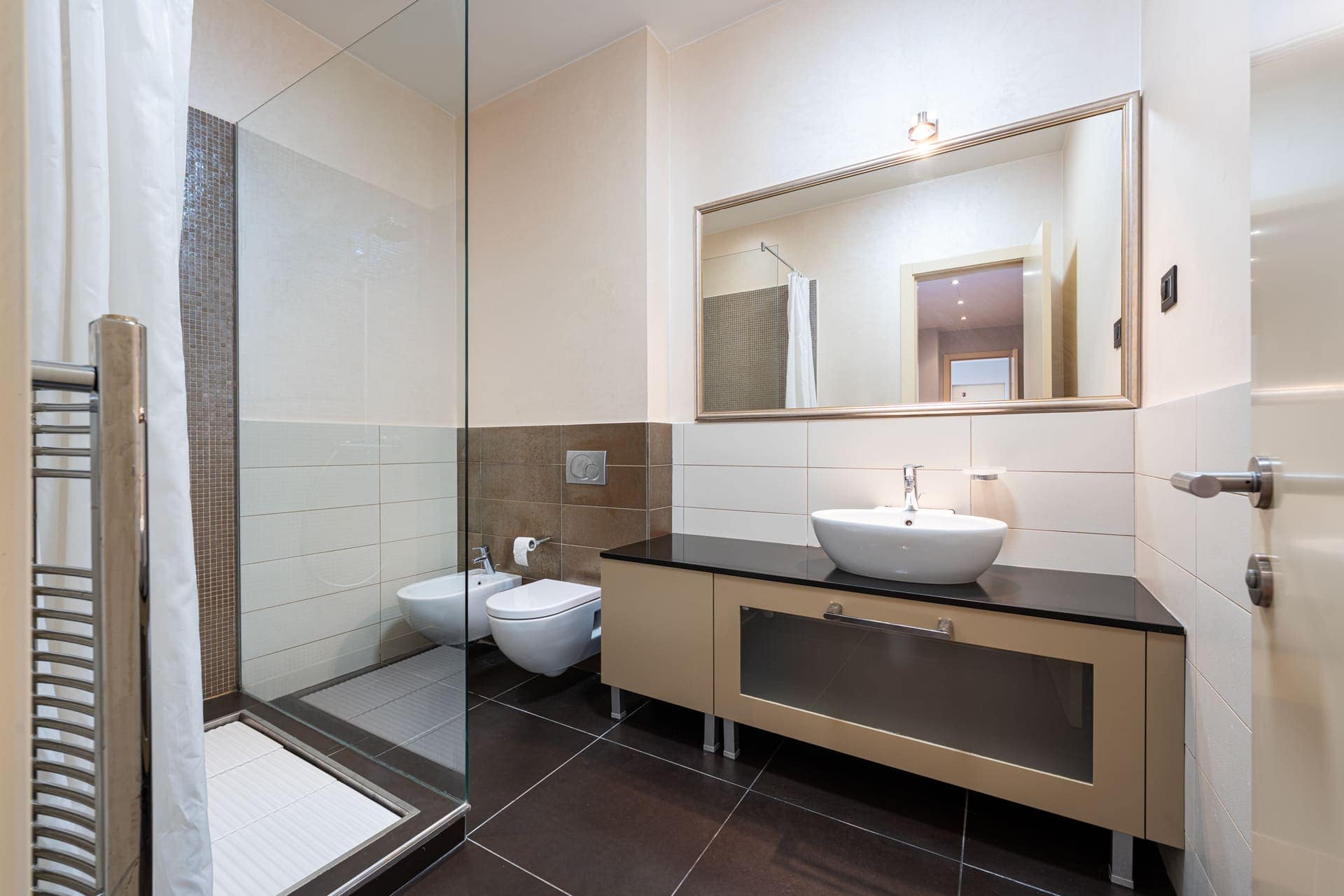 Capital Plaza three-bedroom apartment, Podgorica (6)
