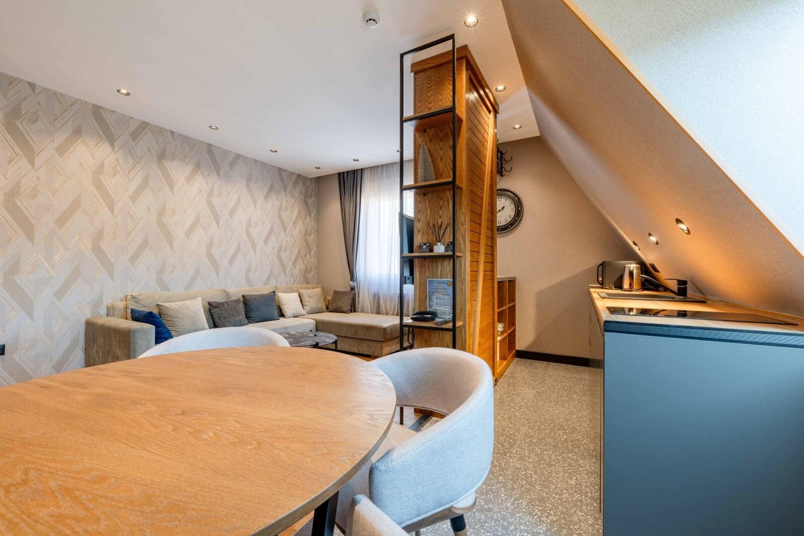 Modernly furnished two-bedroom apartment, Kolasin (9)