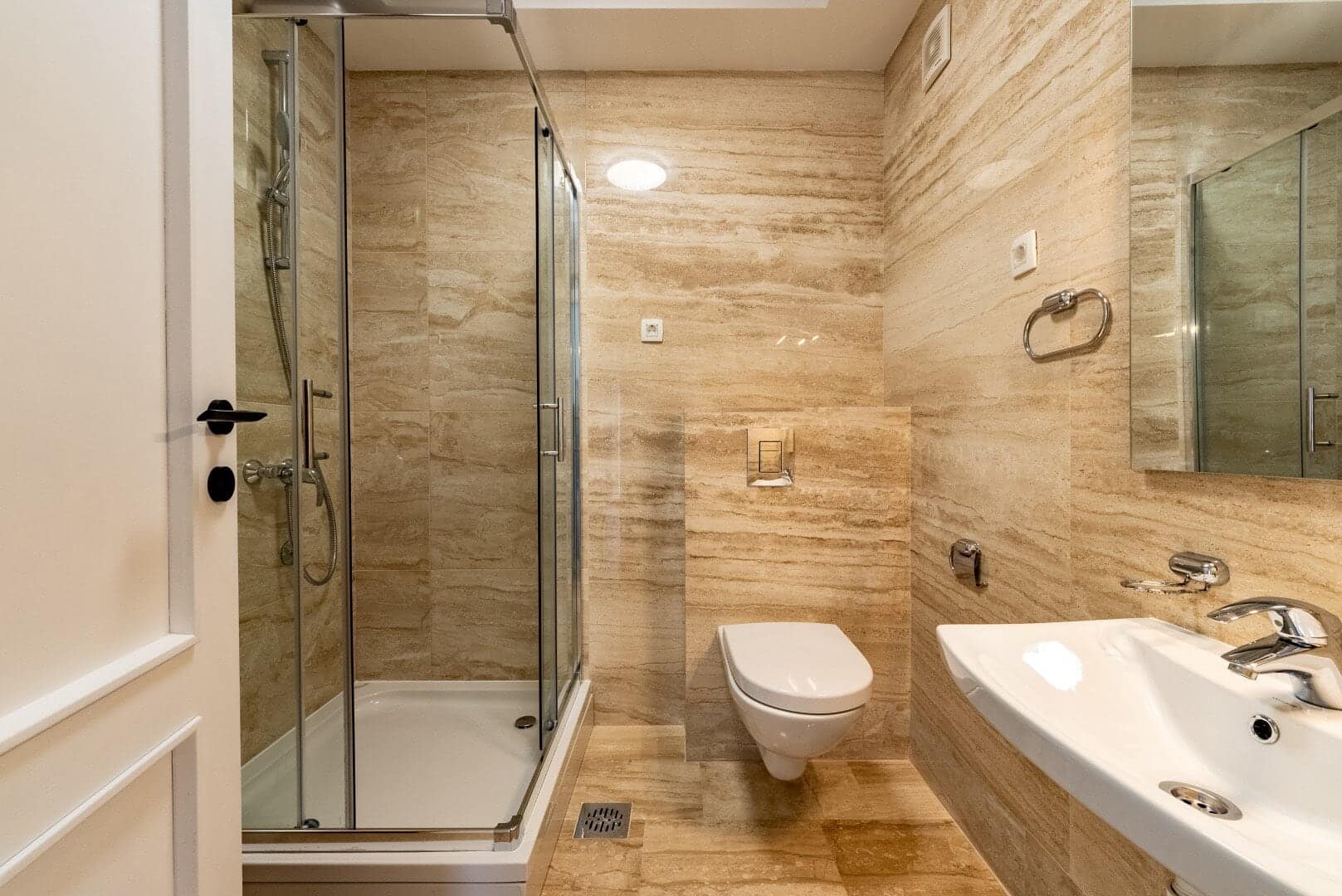 Luxury three-bedroom apartment Przno, Budva (12)