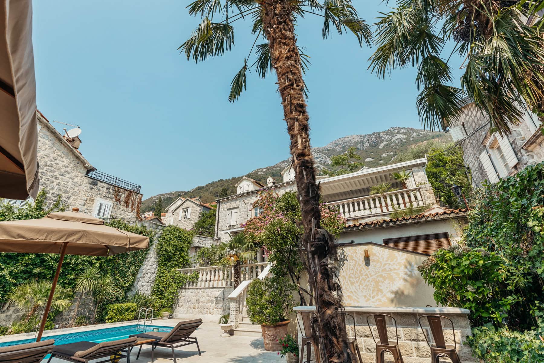Unique stone villa in classic Mediterranean style Perast, Kotor (40)