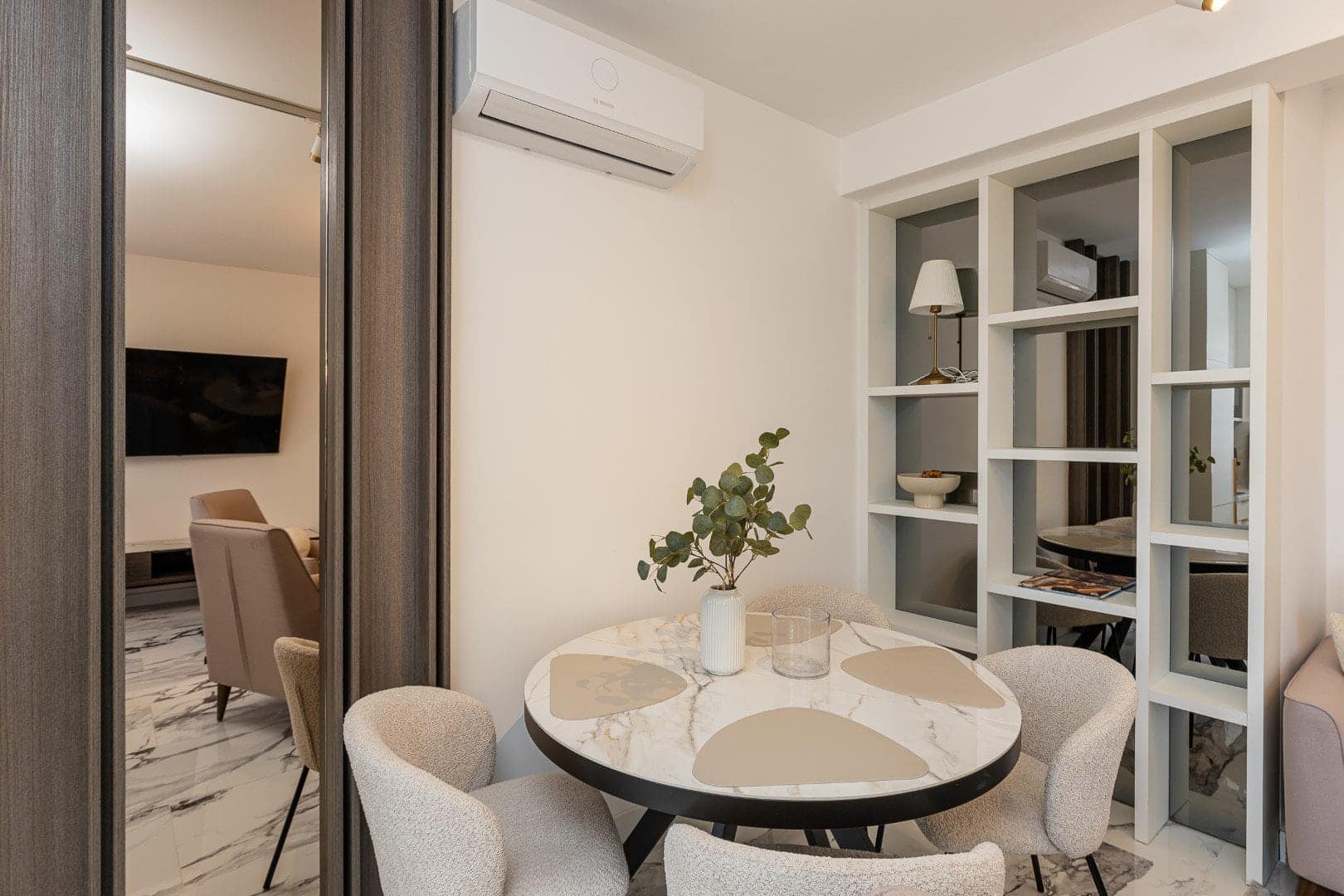 Modern one-bedroom apartment near the Centrale Zone, Radovići, Tivat (8)