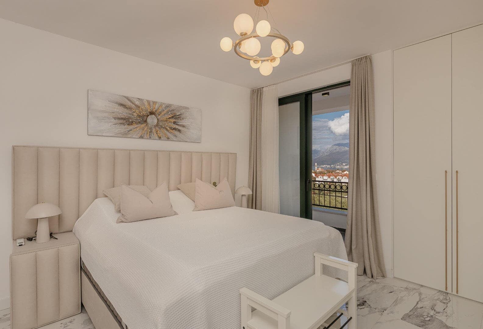 Modern one-bedroom apartment near the Centrale Zone, Radovići, Tivat (11)