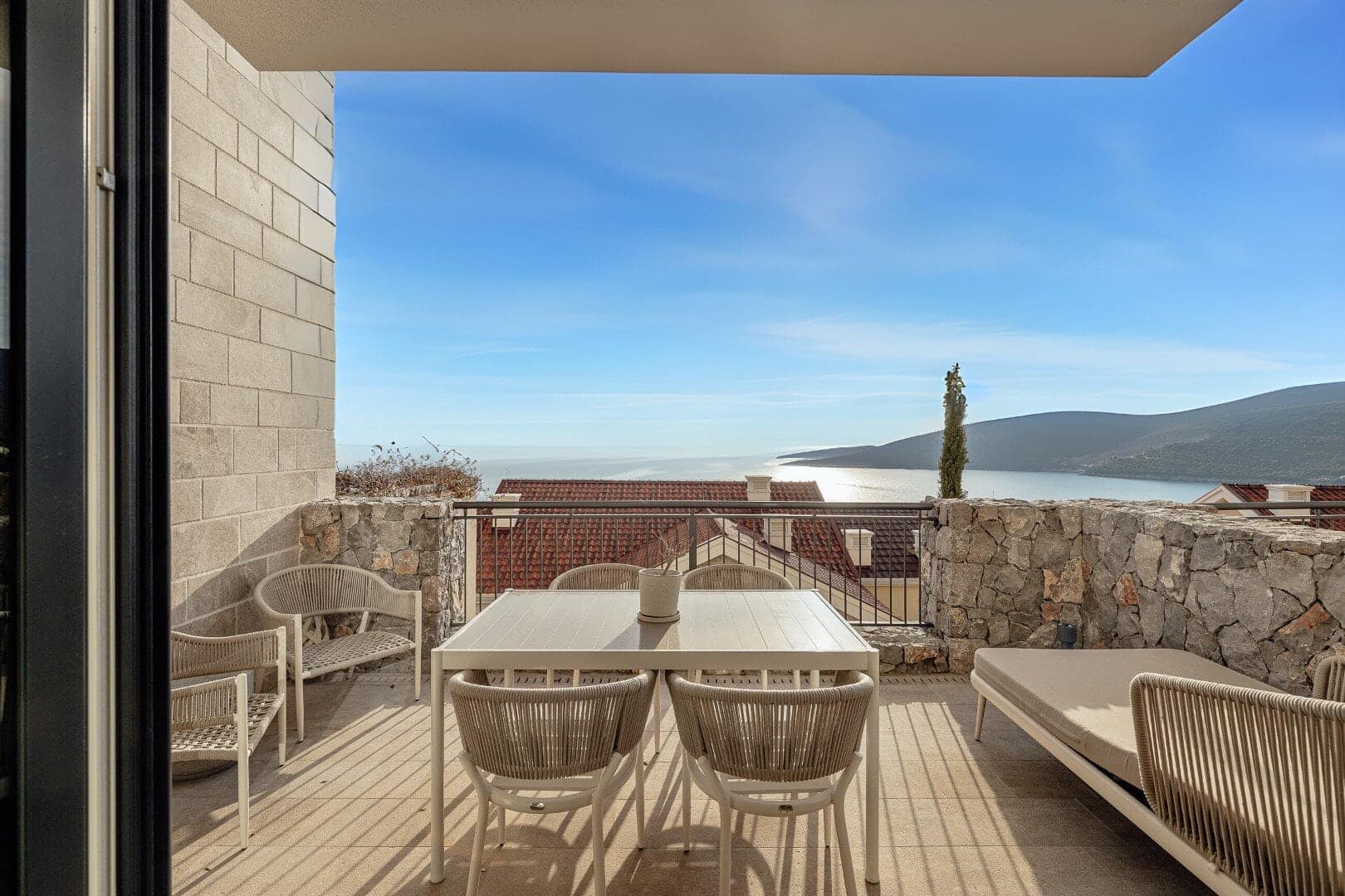Furnished  Apartment in Lustica Bay Marina,with an open sea view (14)
