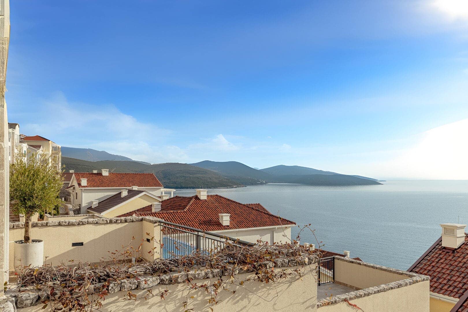 Furnished  Apartment in Lustica Bay Marina,with an open sea view (16)