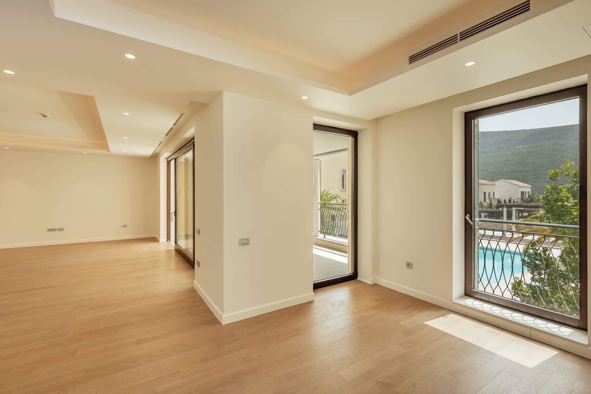 Portonovi luxurious two-bedroom apartment within Village Residences, Herceg Novi (6)