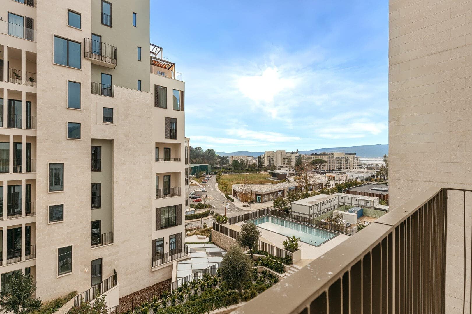 Furnished One-bedroom Apartment Boka Place (12)