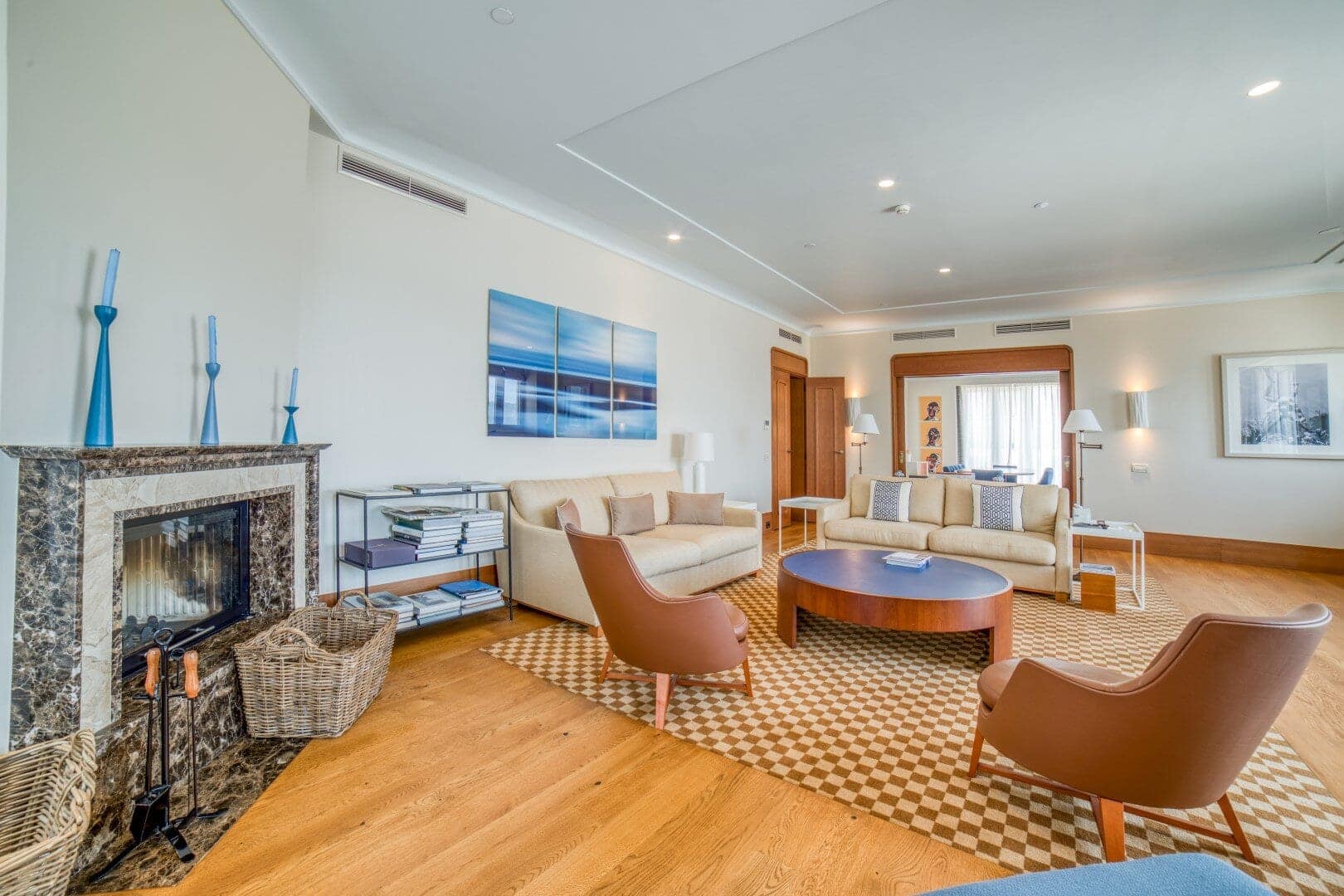 Exclusive Waterfront Regent Penthouse, Porto Montenegro (18)