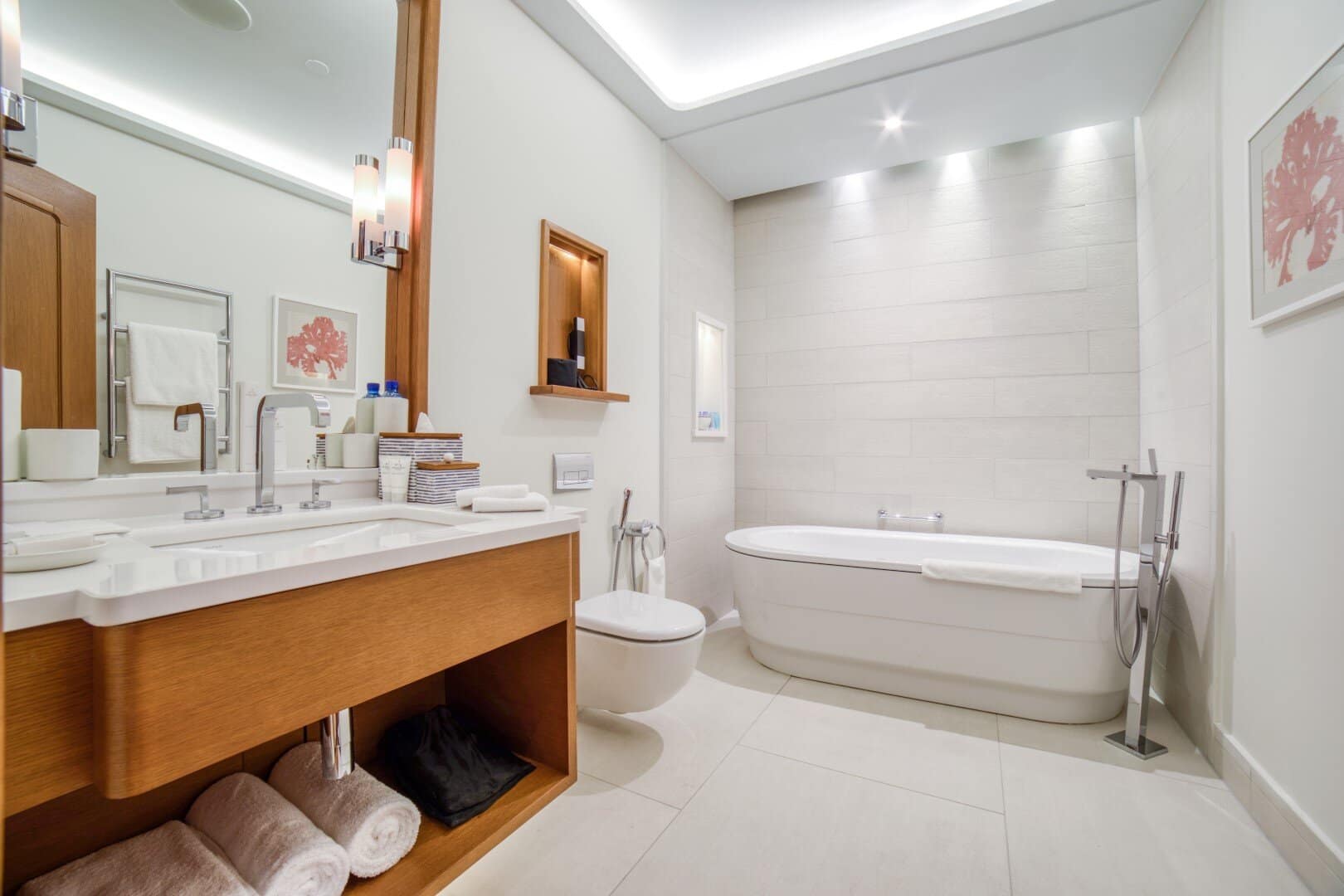 Exclusive Waterfront Regent Penthouse, Porto Montenegro (33)
