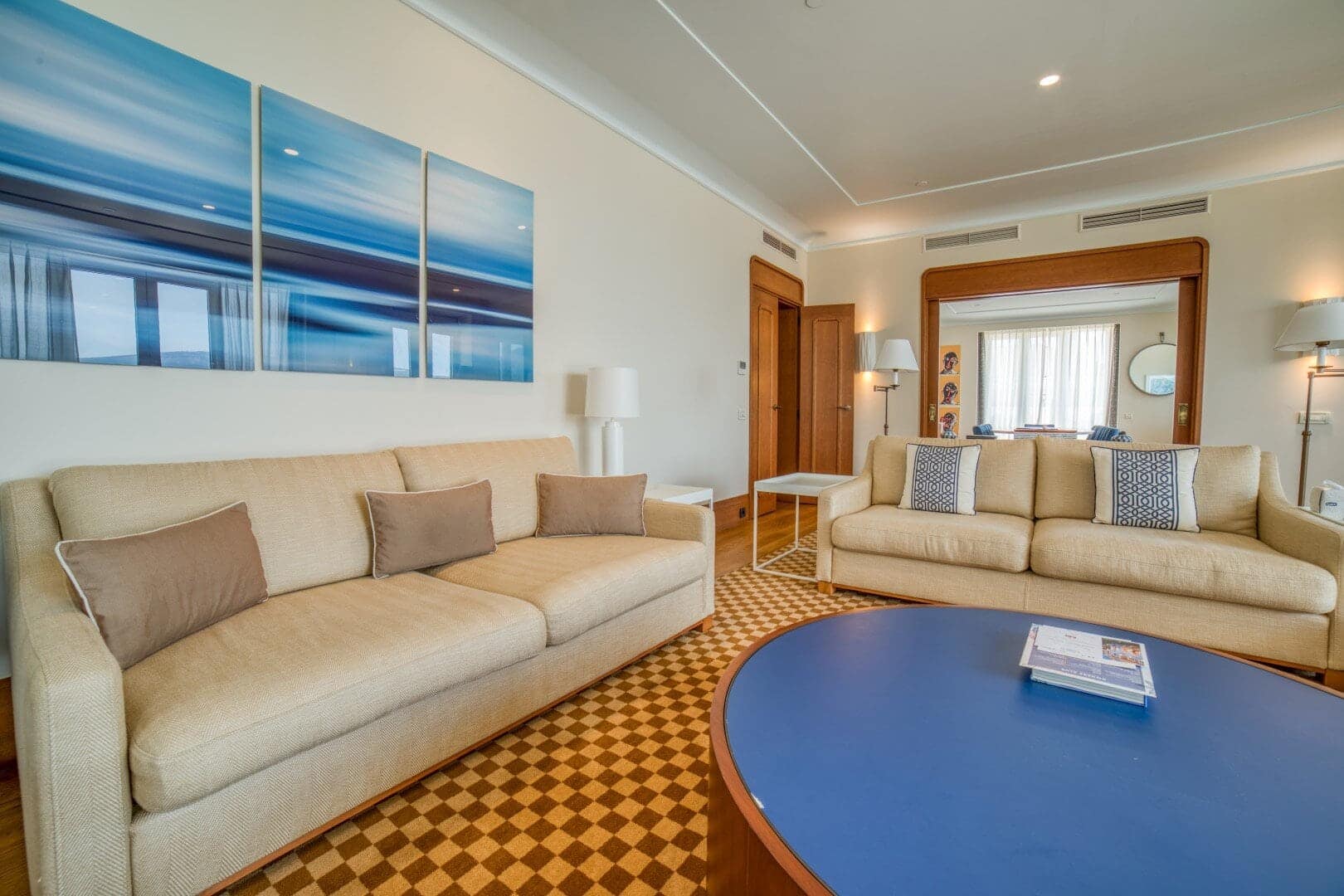 Exclusive Waterfront Regent Penthouse, Porto Montenegro (36)