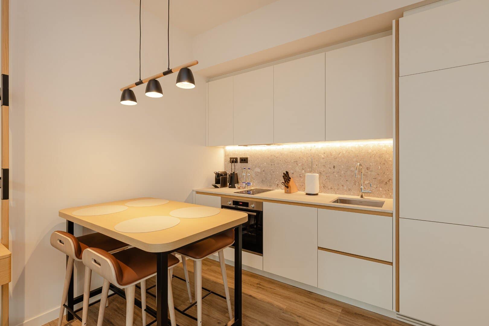 Serviced Studio Apartment Sirocco Building, Boka Place (6)