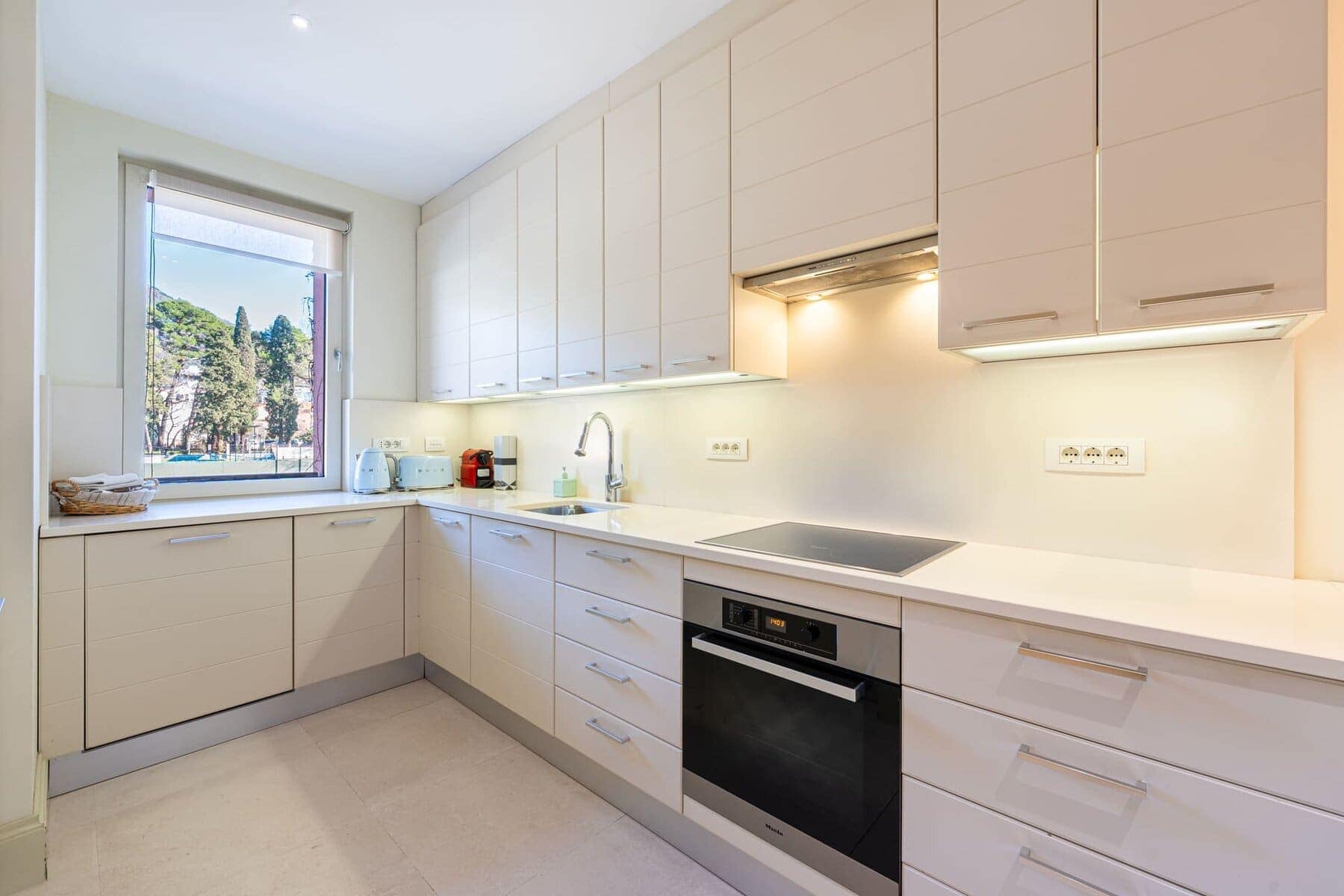Duplex Penthouse Milena, Porto Montenegro (6)