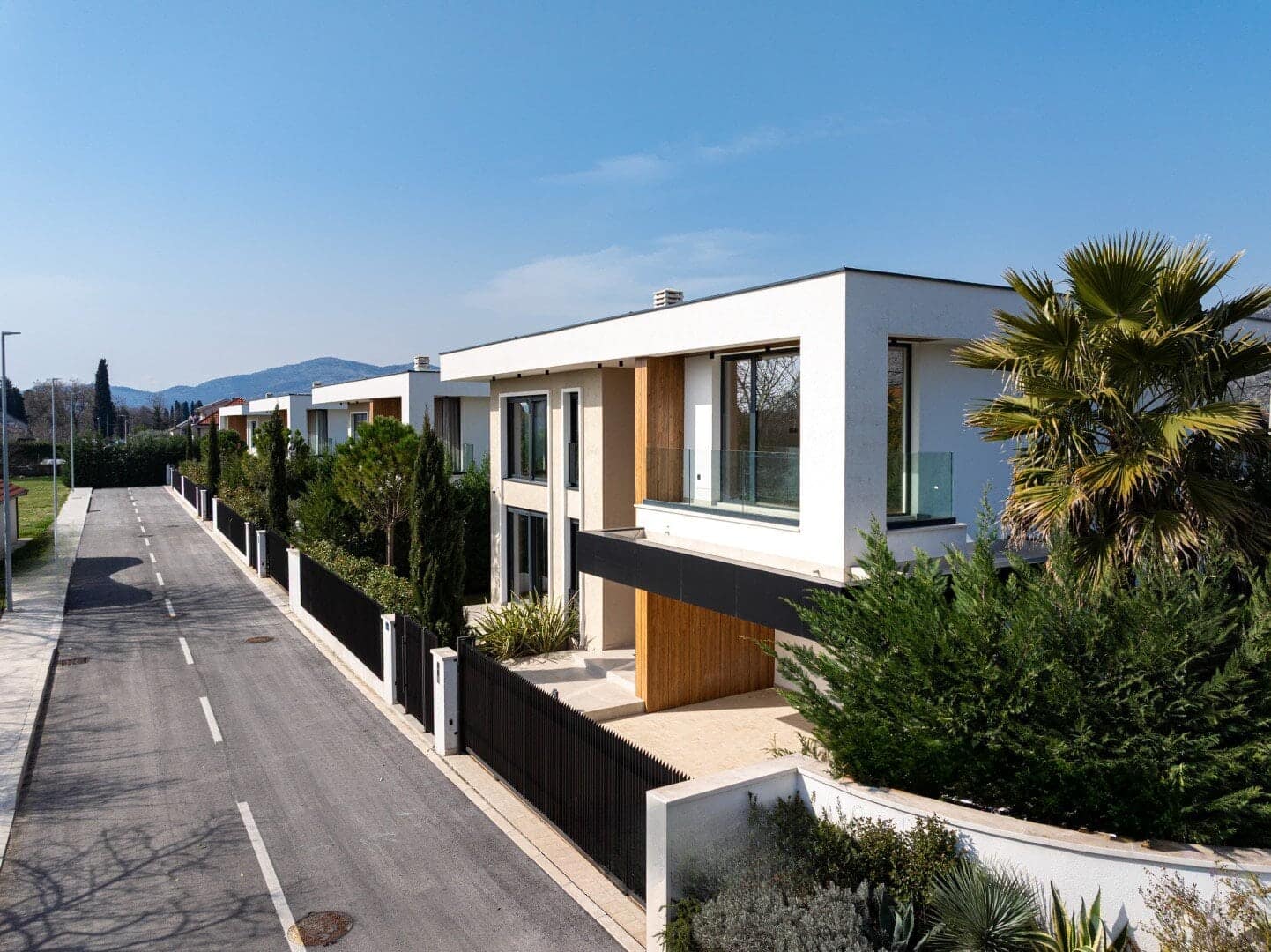 Modern four bedroom Villa Podgorica (5)