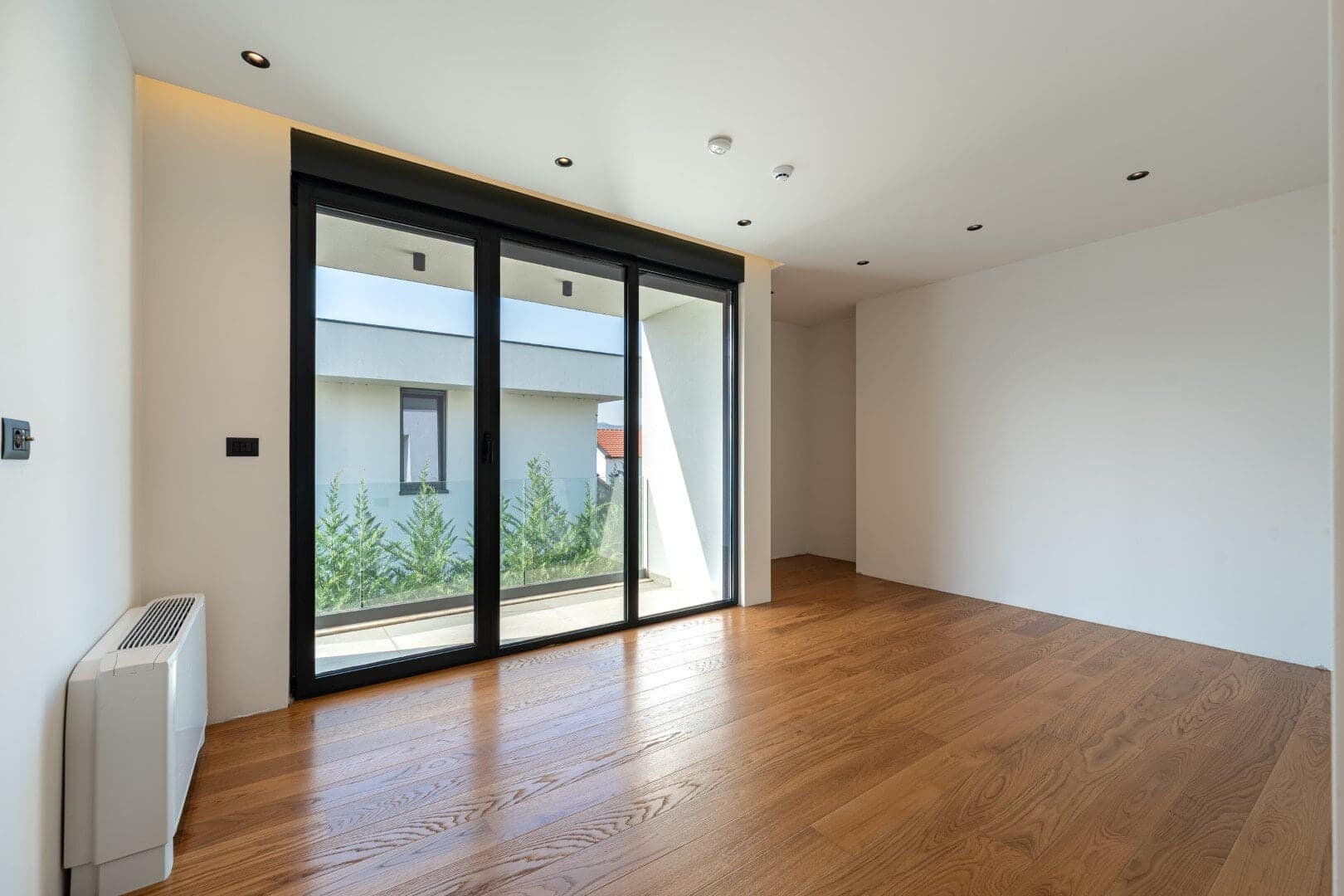 Modern four bedroom Villa Podgorica (18)