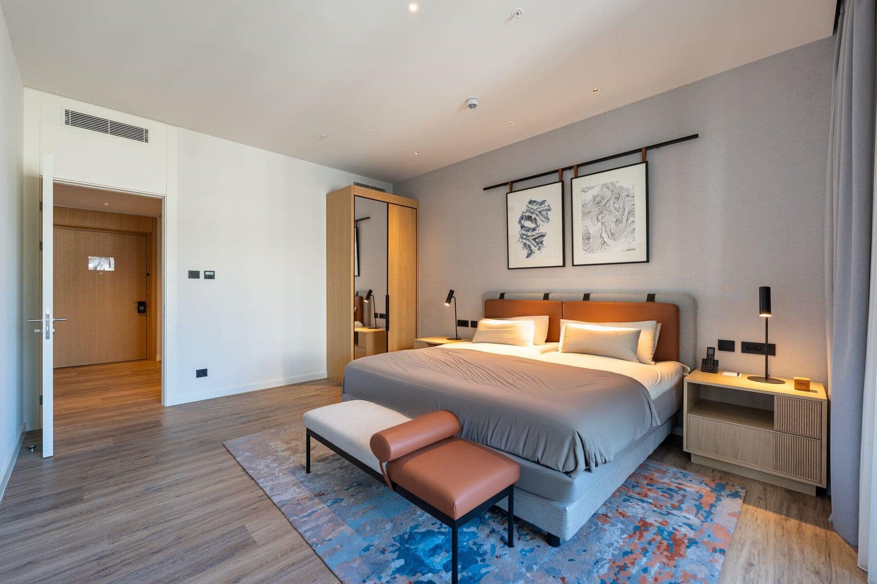 One-bedroom sea-view apartment, Boka Place, Porto Montenegro (9)