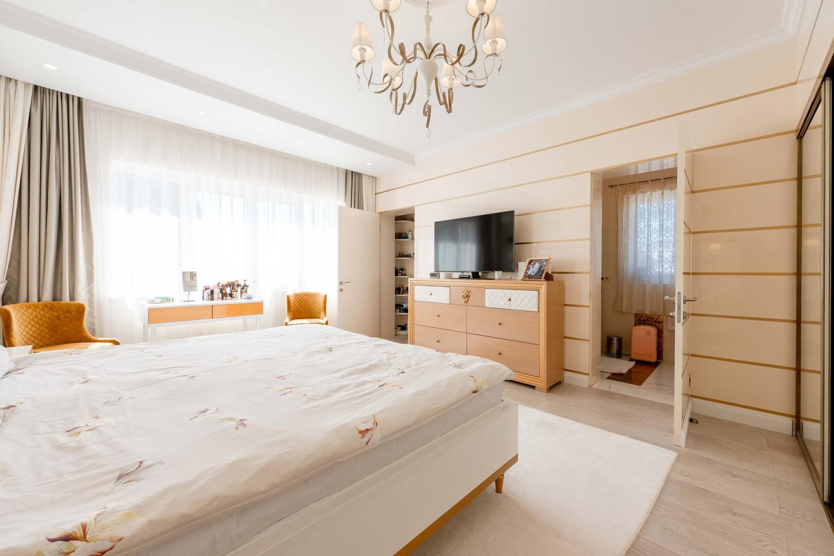 Exclusive residential villa with panoramic sea view, Budva, Blizikuće (11)
