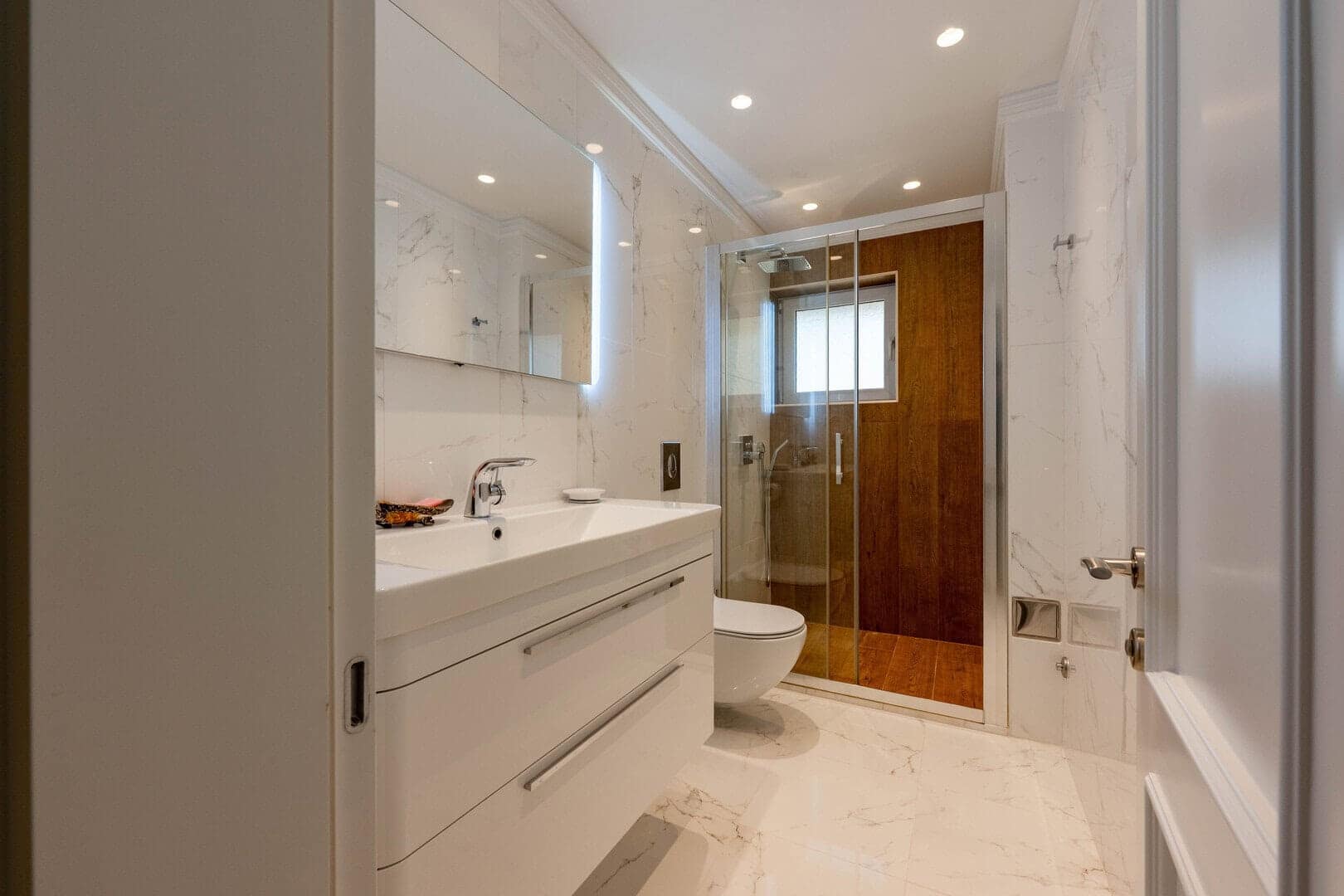 Exclusive residential villa with panoramic sea view, Budva, Blizikuće (12)