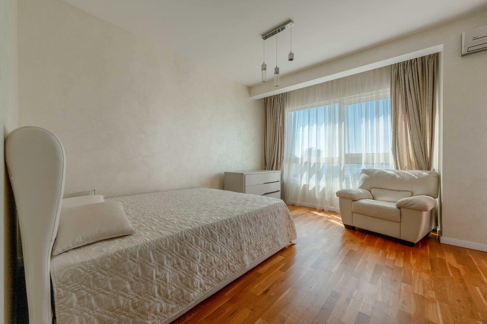 Three Bedroom Apartment with Open Sea View, Bečići, Budva (7)