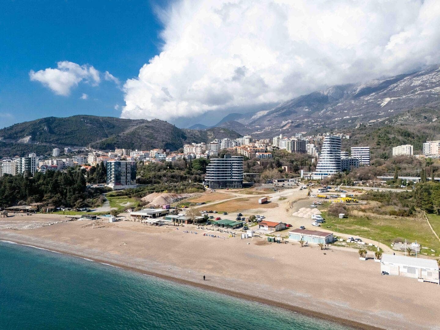 Modern Two-Bedroom Apartment with Panoramic Sea View, Budva, Bečići (17)