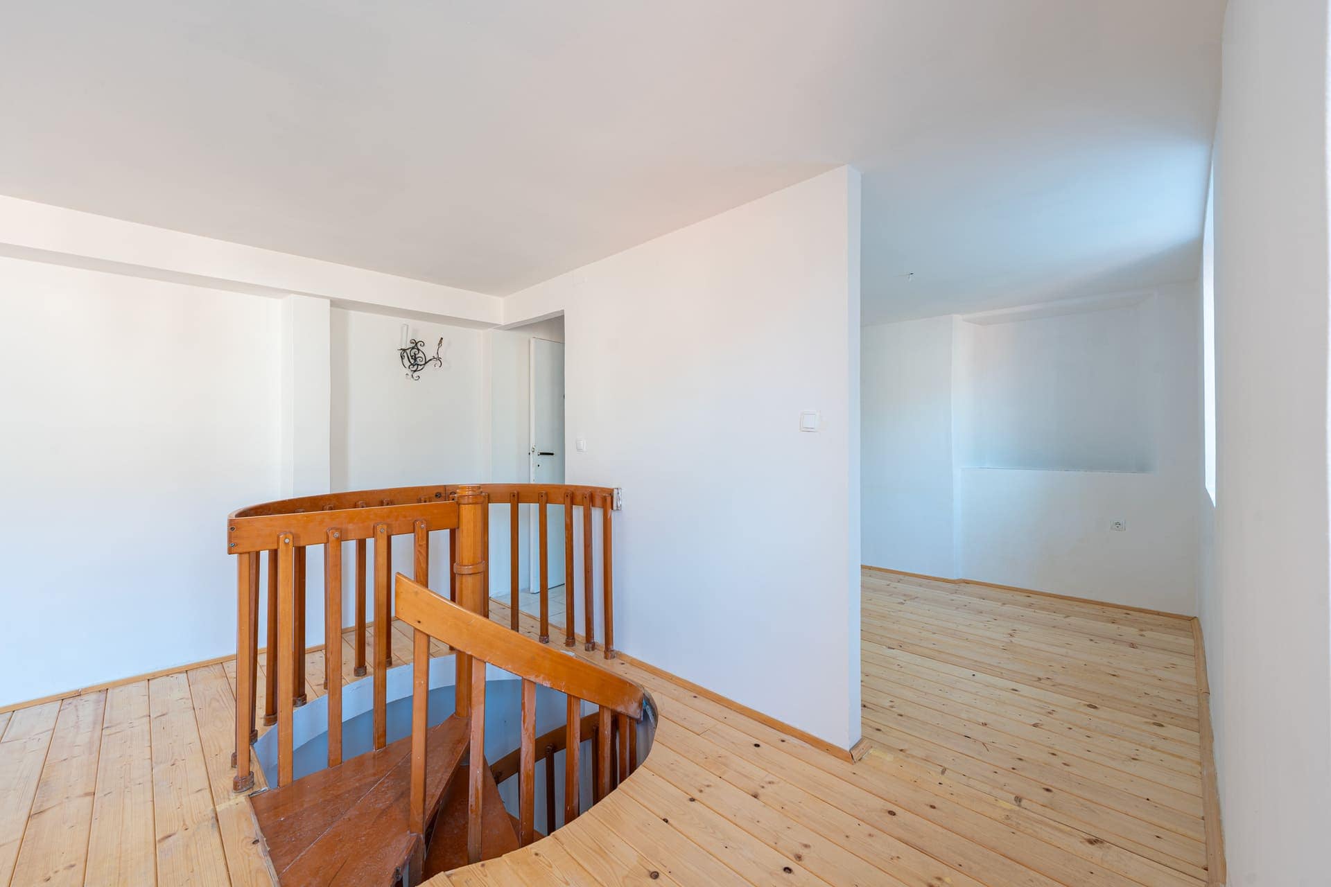 Kotor Old Town Sea-view Duplex Apartment (7)