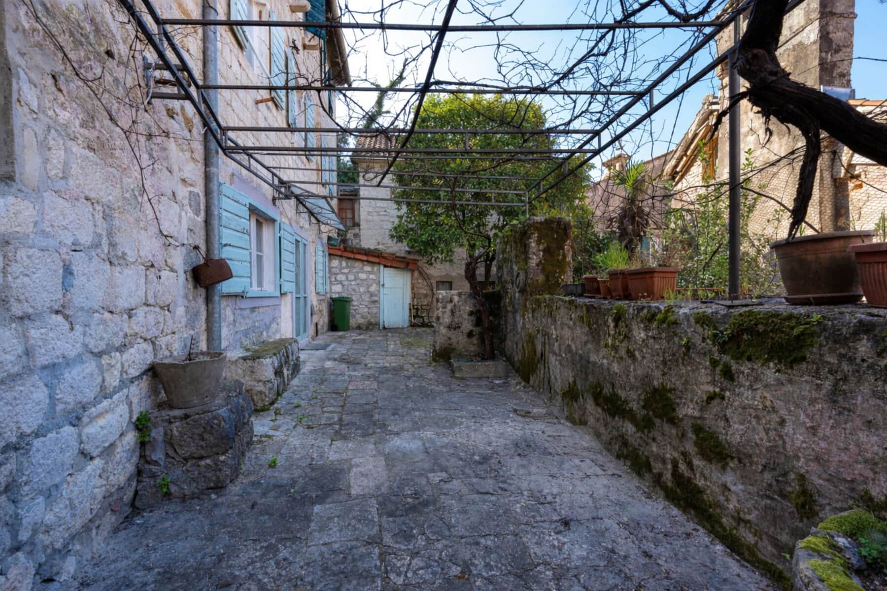 Kotor Old Town Sea-view Duplex Apartment (13)