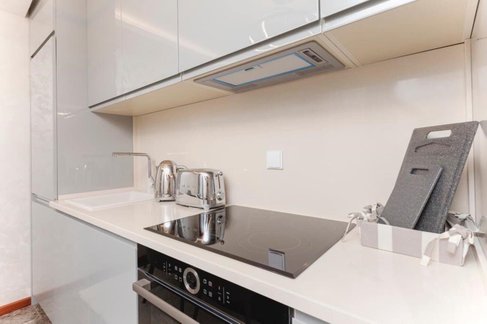 Furnished One-Bedroom Apartment in the Heart of the Old Town, Kotor (8)