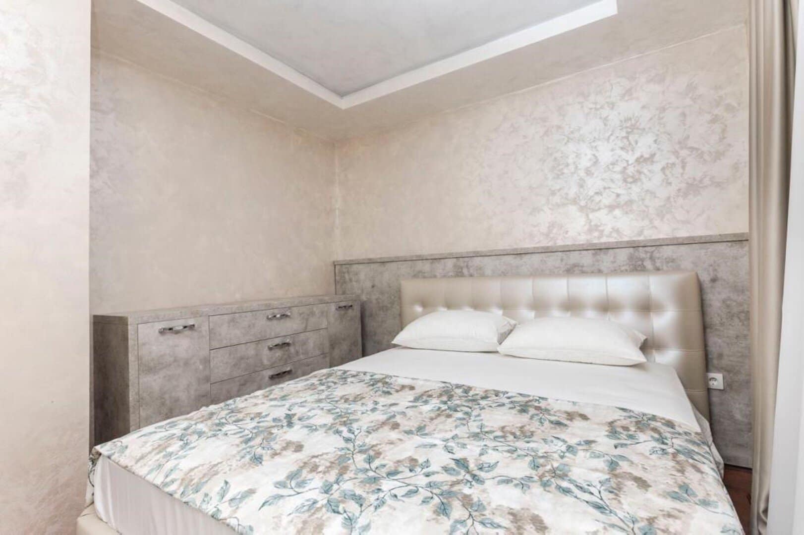 Furnished One-Bedroom Apartment in the Heart of the Old Town, Kotor (9)