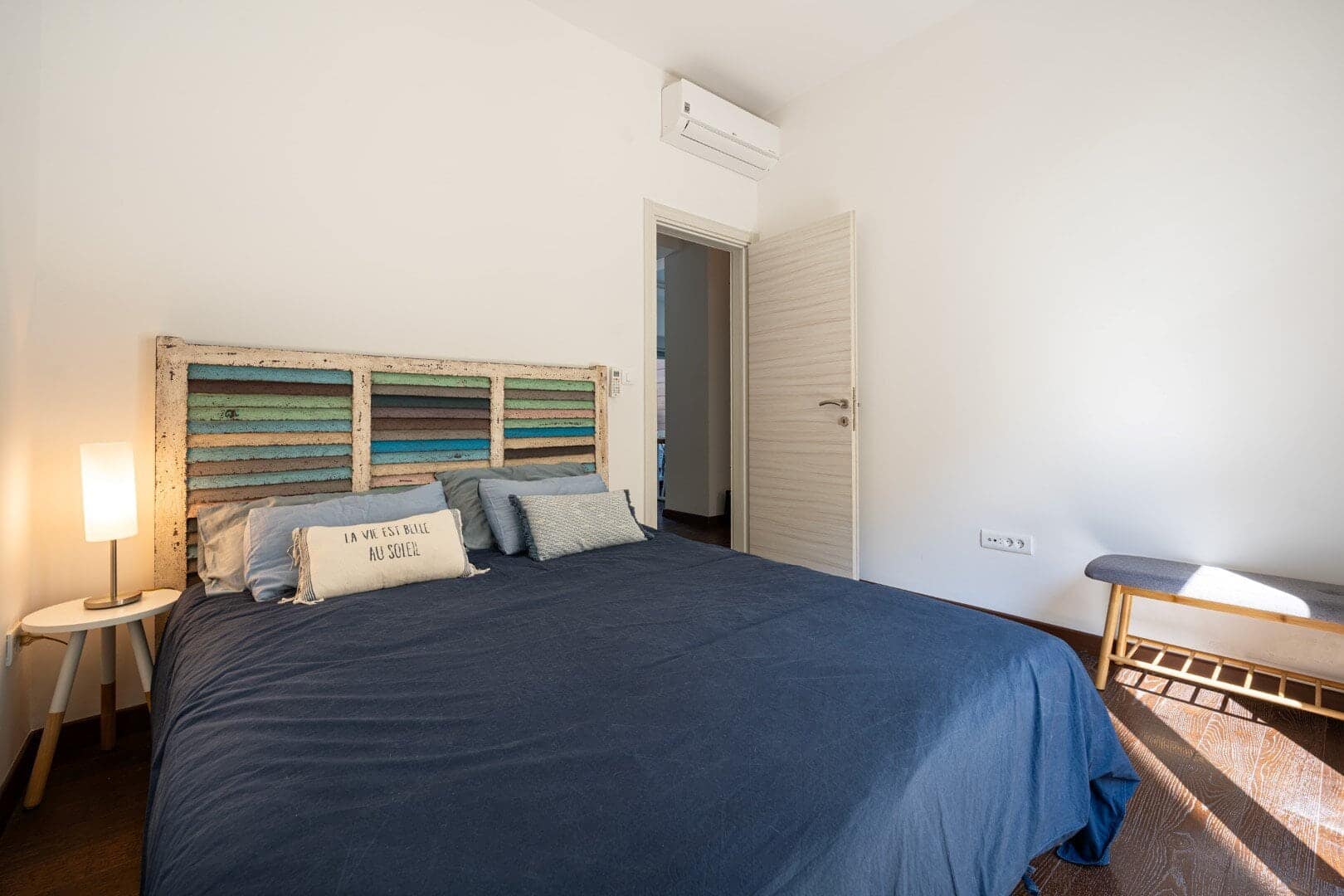 Two-Bedroom Furnished Apartment with Sea View Dobrota, Kotor (15)