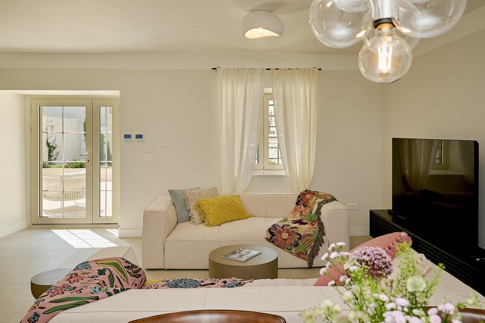 Three-bedroom family house Dobrota, Kotor (6)