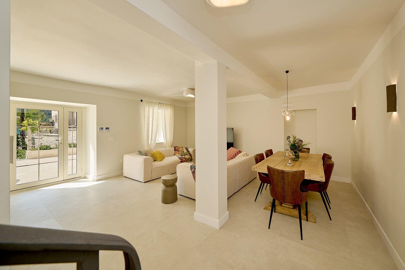 Three-bedroom family house Dobrota, Kotor (7)