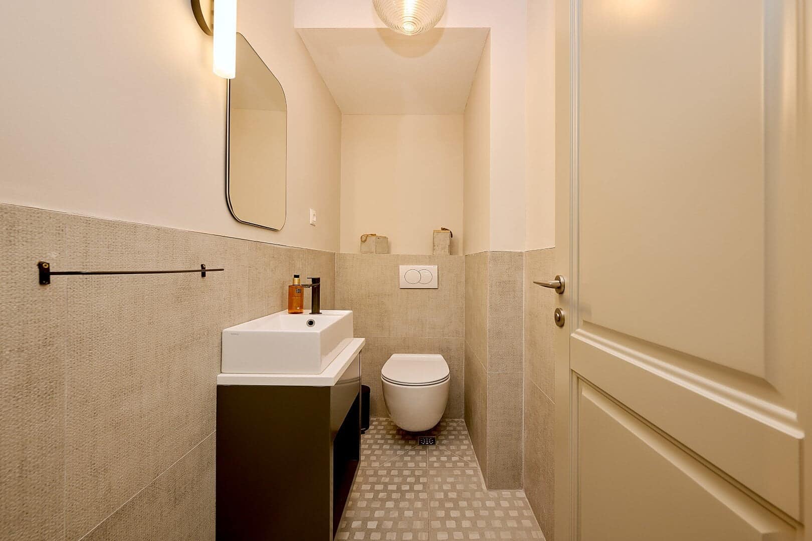 Three-bedroom family house Dobrota, Kotor (24)