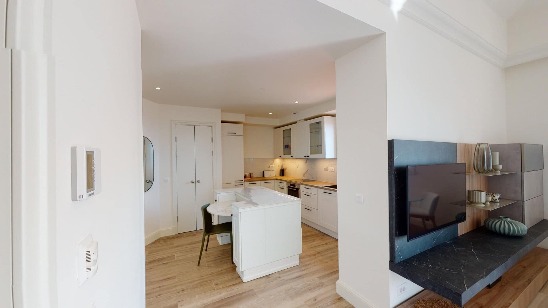 Lustica Bay Waterfront One-bedroom apartment (7)