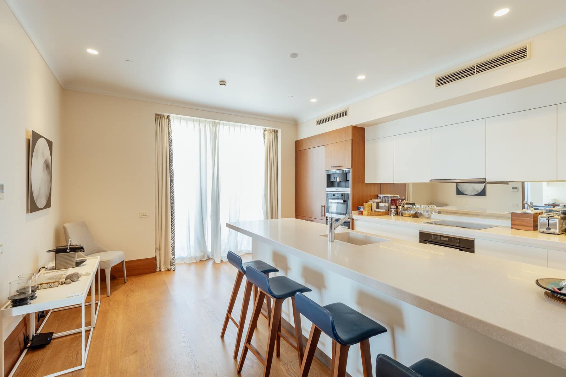 Signature Regent Penthouse with panoramic views, Porto Montenegro (7)