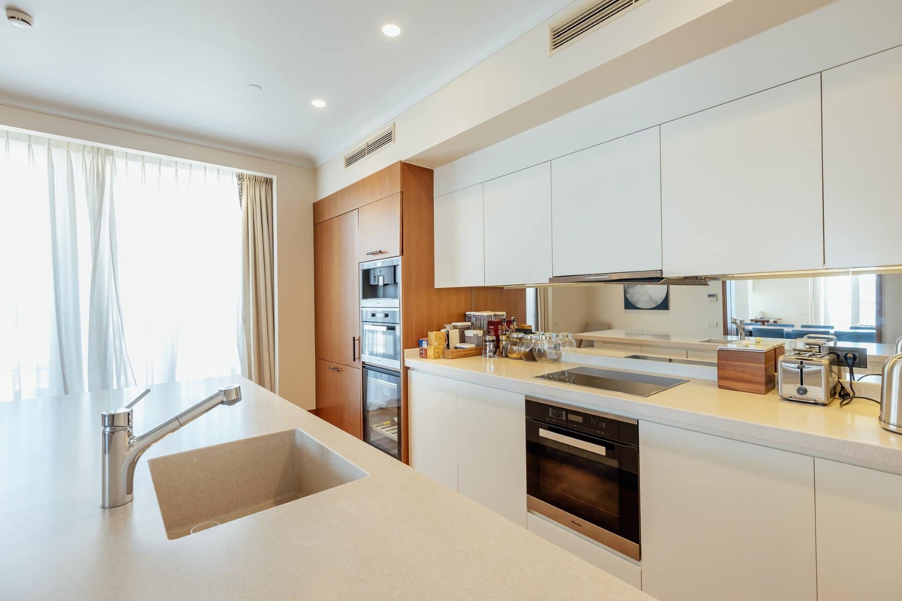 Signature Regent Penthouse with panoramic views, Porto Montenegro (8)